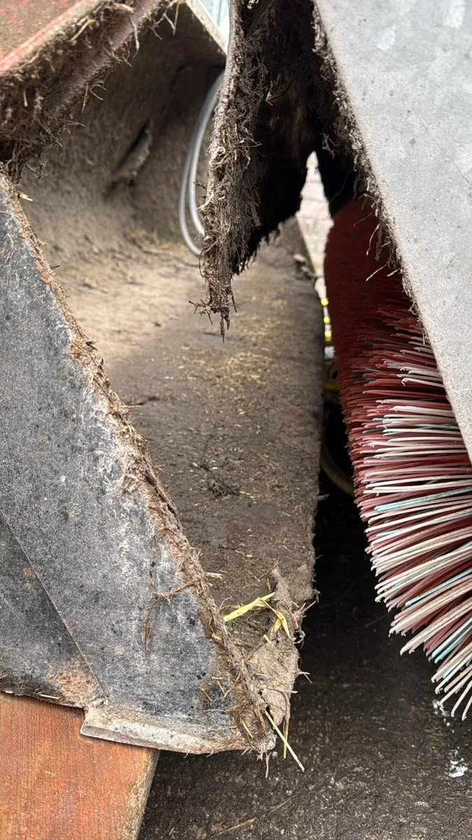 BUCKET BRUSH - Image 4