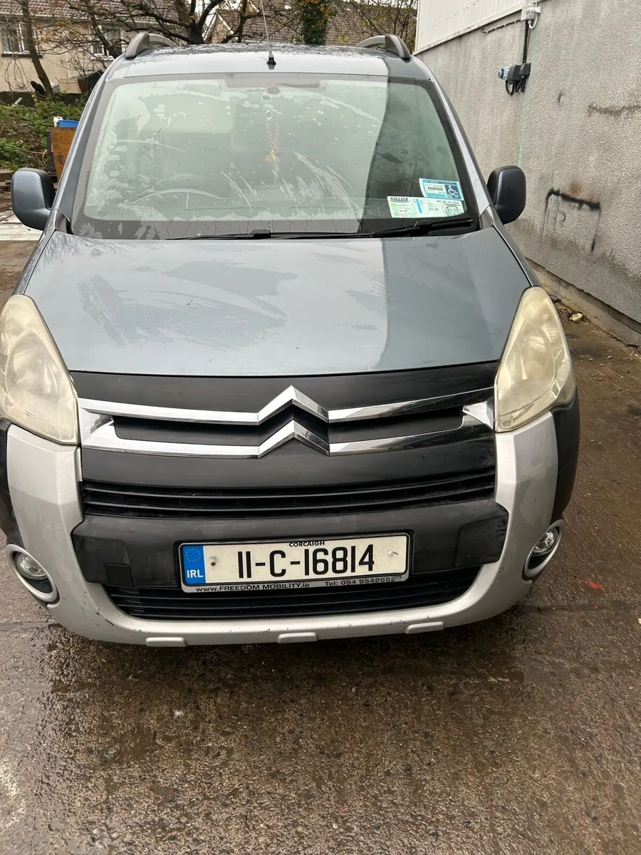 Wheel chair accessible Citroen Berlingo XTR - Image 2