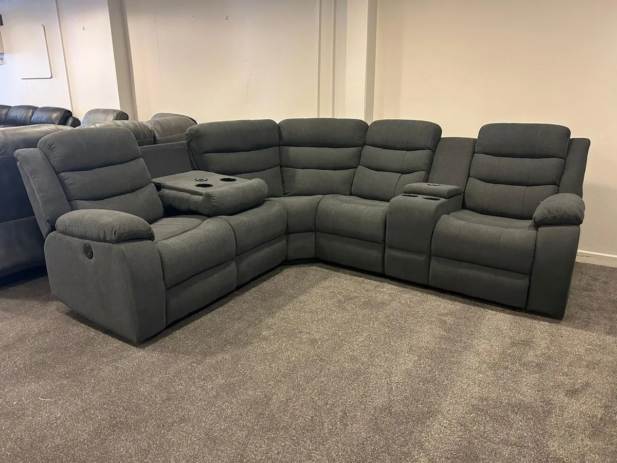 ⭐️⭐️ brand new Sorrento corner ⭐️⭐️ - Image 1