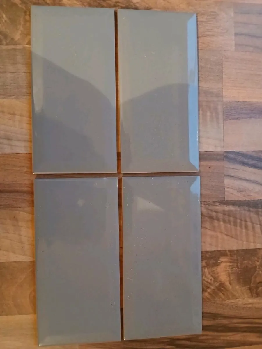 KITCHEN/BATHROOM TILES - Image 1