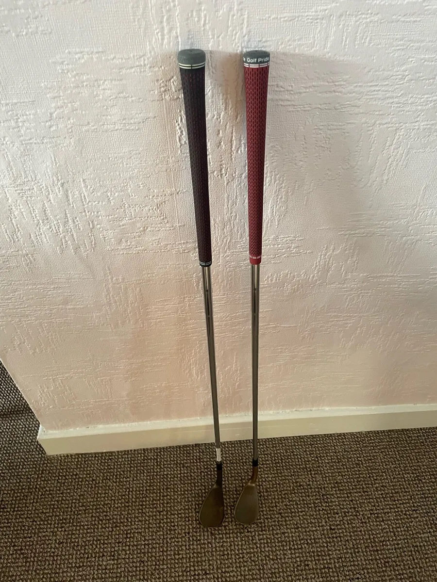 Taylormade sand + lob wedge - Image 3