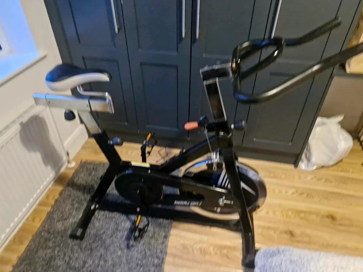 Spinning bike - Image 1