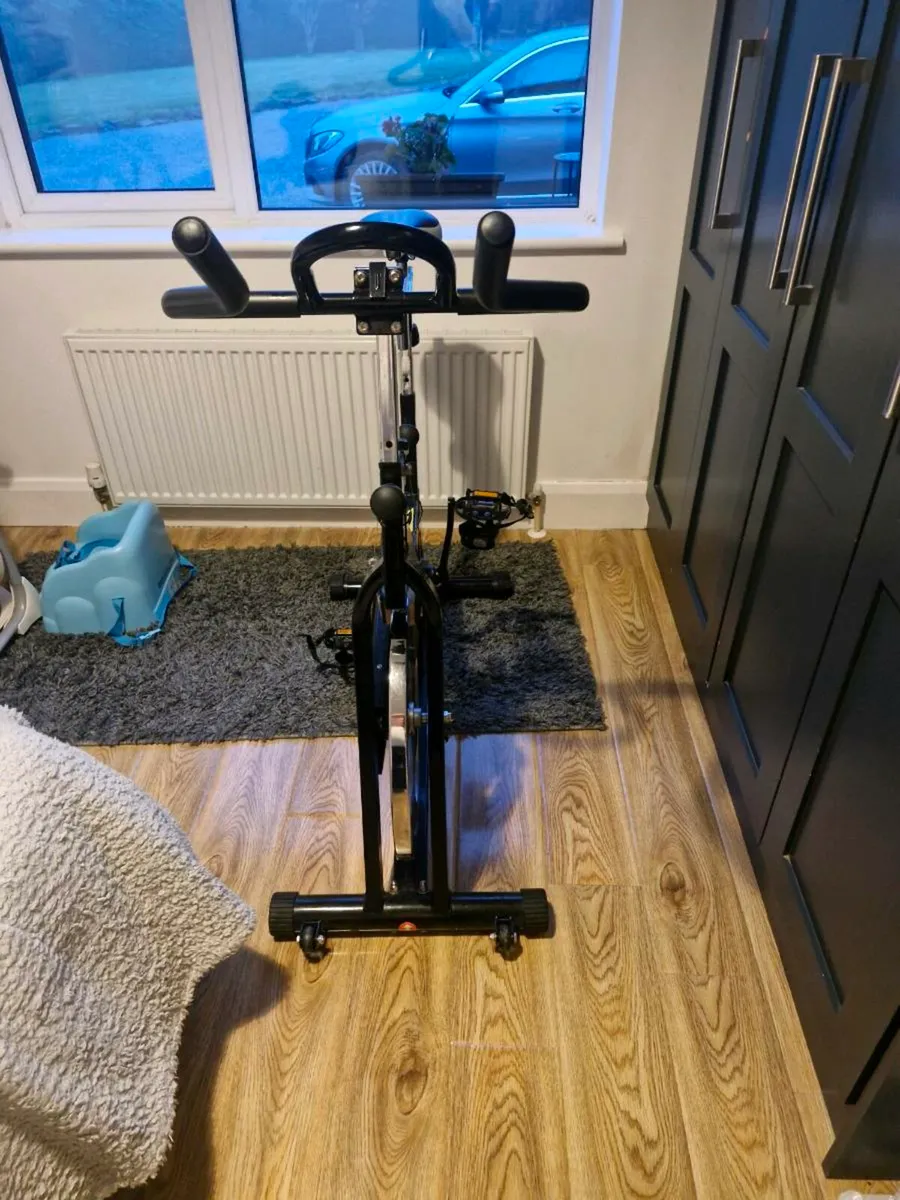 Spinning bike - Image 3