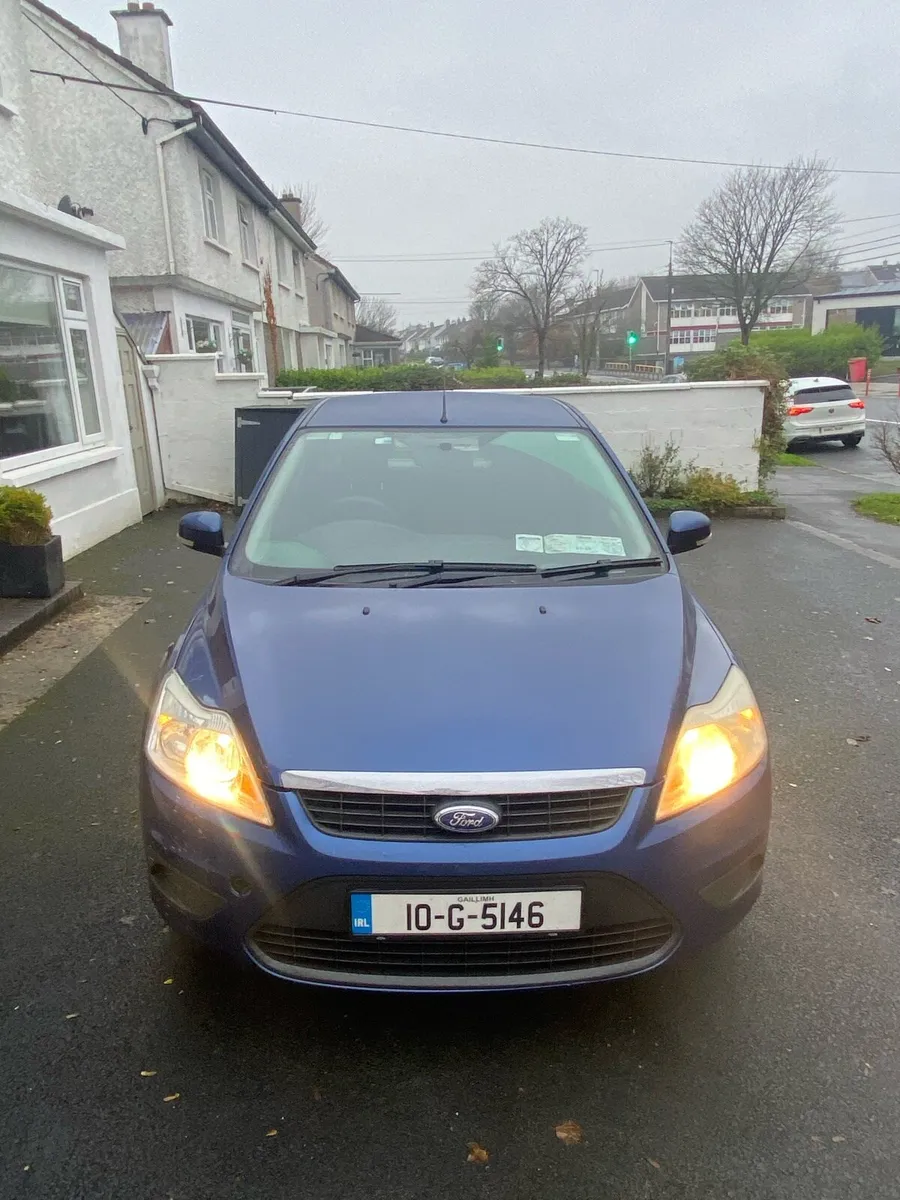 Ford Focus 2010 - Image 1