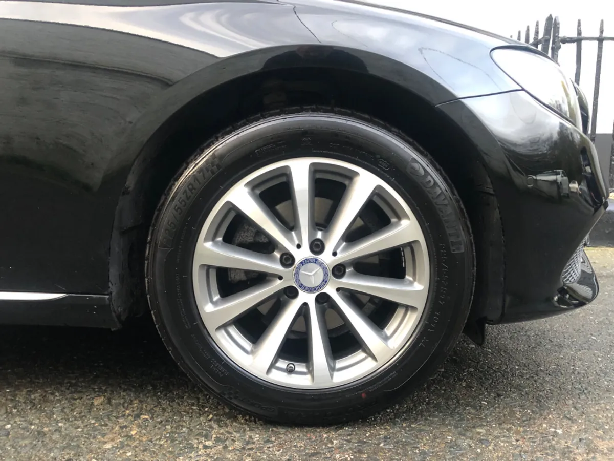 2016 MERCEDES E220 AVANTGARDE IVORY LTHR - Image 2