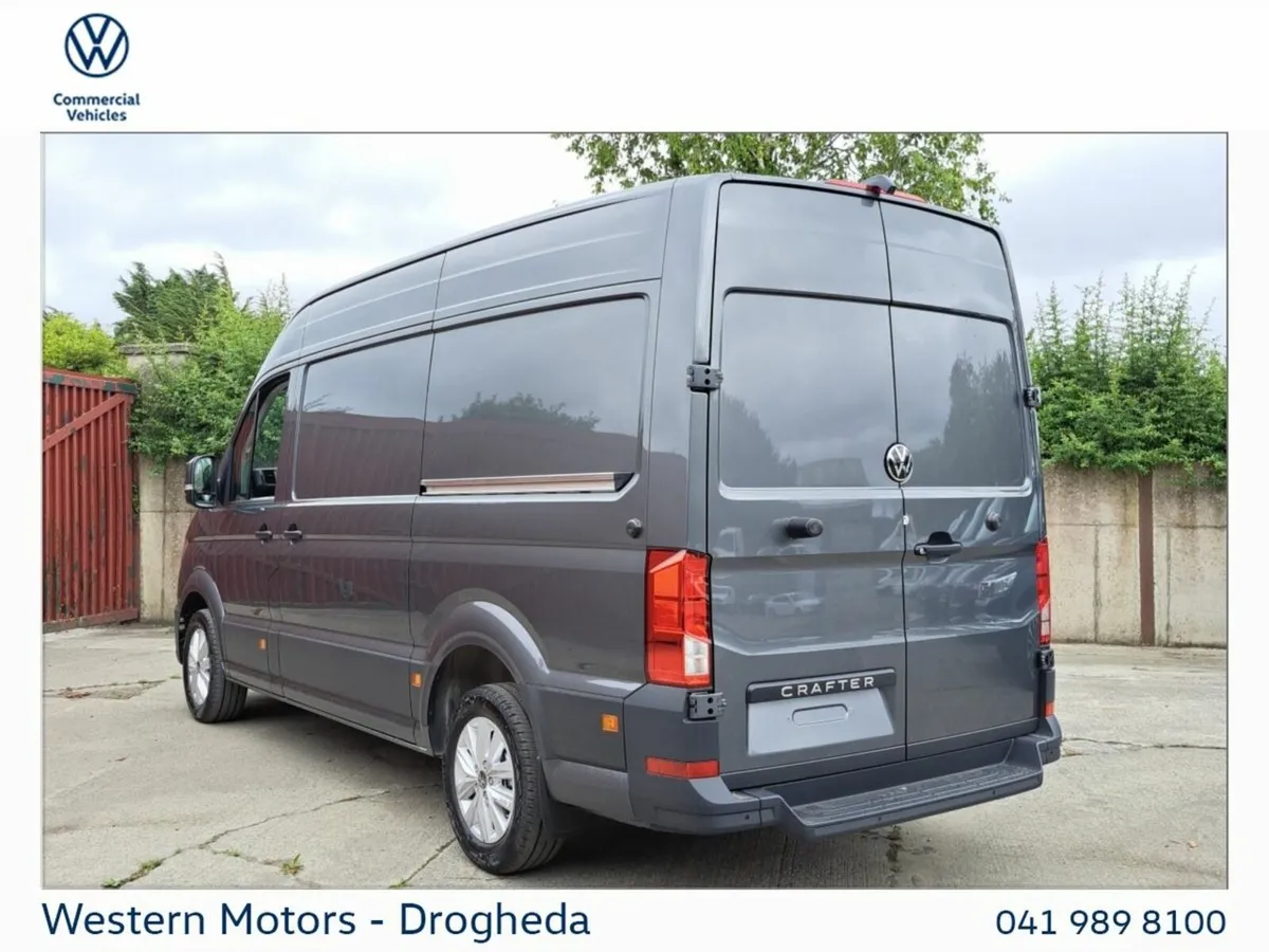 Volkswagen Crafter HIGHLINE MWB 177HP MANUAL - Image 3