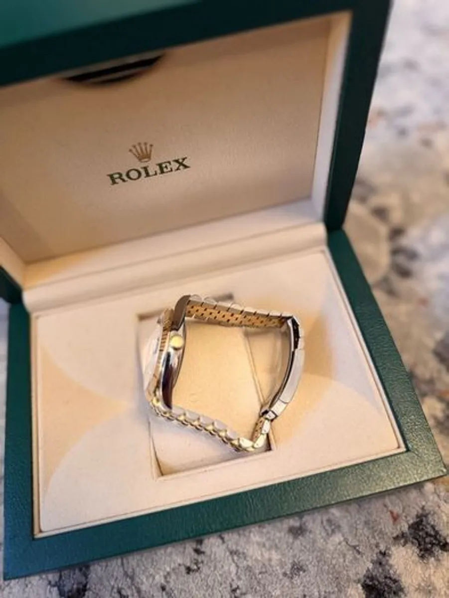 Rolex Datejust 41mm 18k Yellow Gold & Steel : black dial with diamond - Image 2