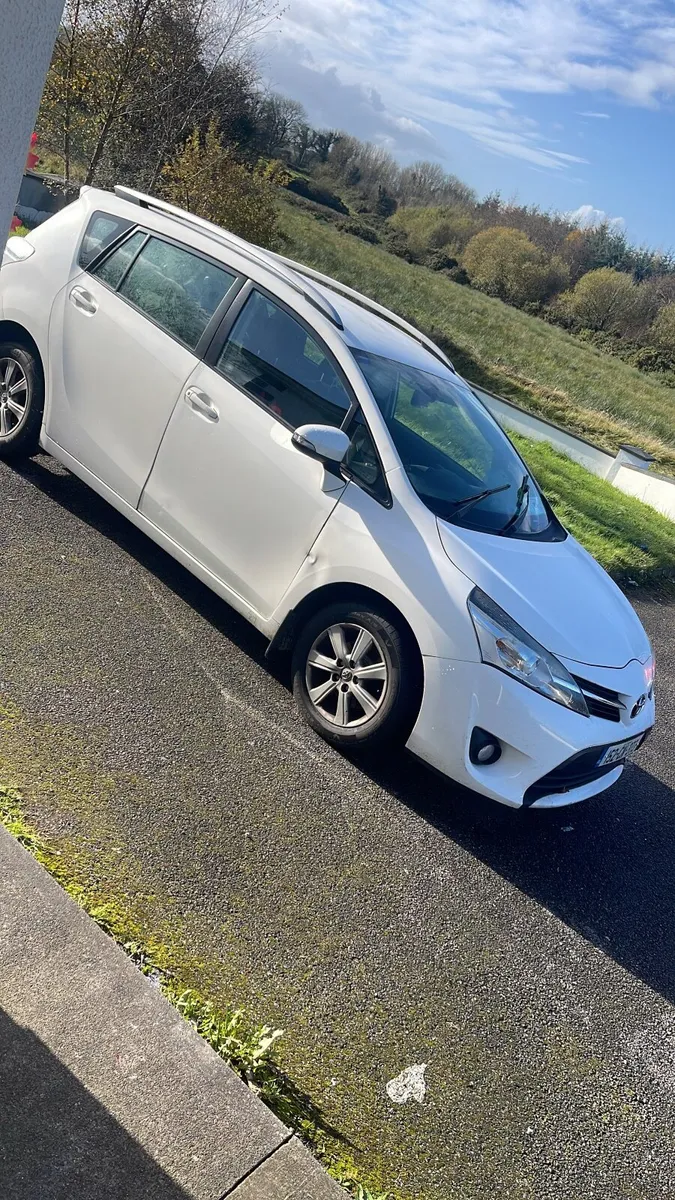 Toyota Verso 2015 7 seats - Image 1