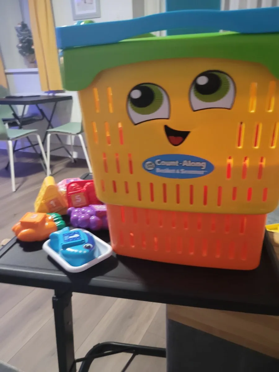 Basket & scanner toy - Image 1