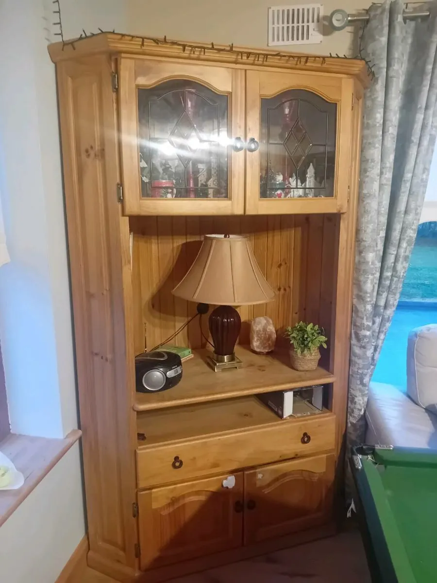 Solid Mexican pine tv unit - Image 1