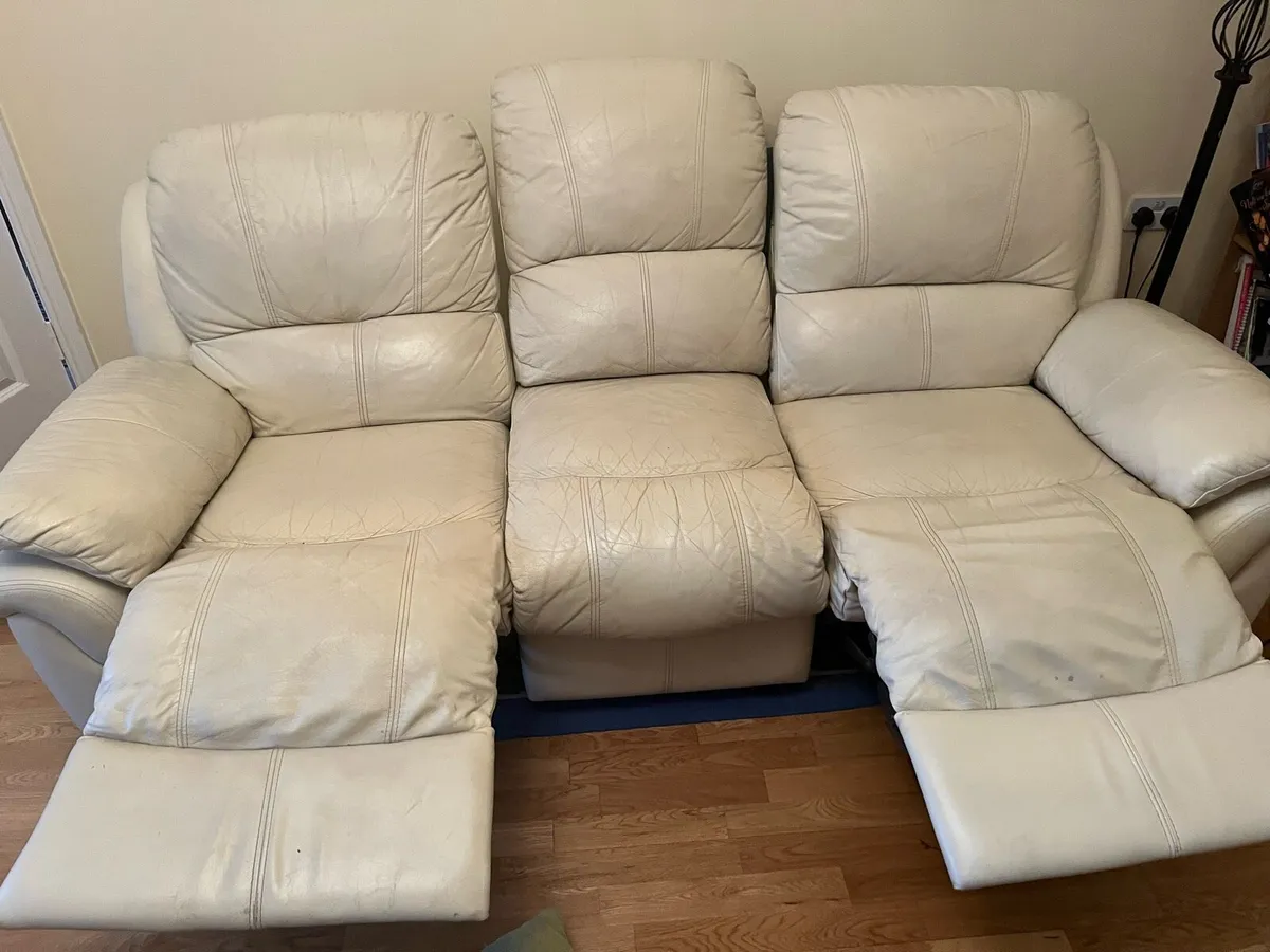 3&2 leather reclining sofas - Image 2