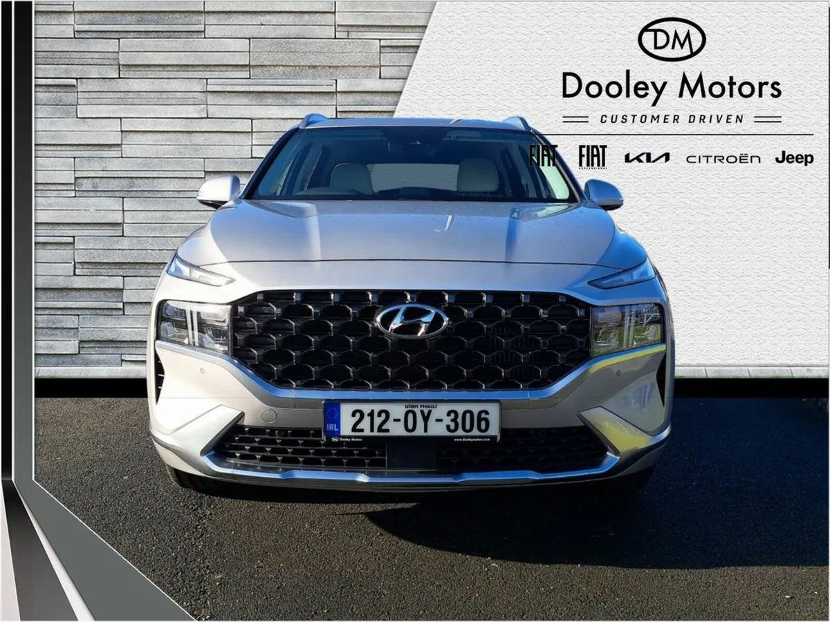 Hyundai Santa Fe 1.6 PHEV 4WD Executive Plus Auto - Image 2