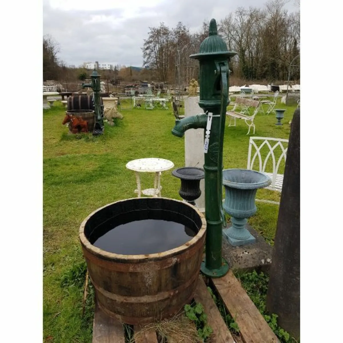 Cast Iron Pump – Medium – H237 - Image 1