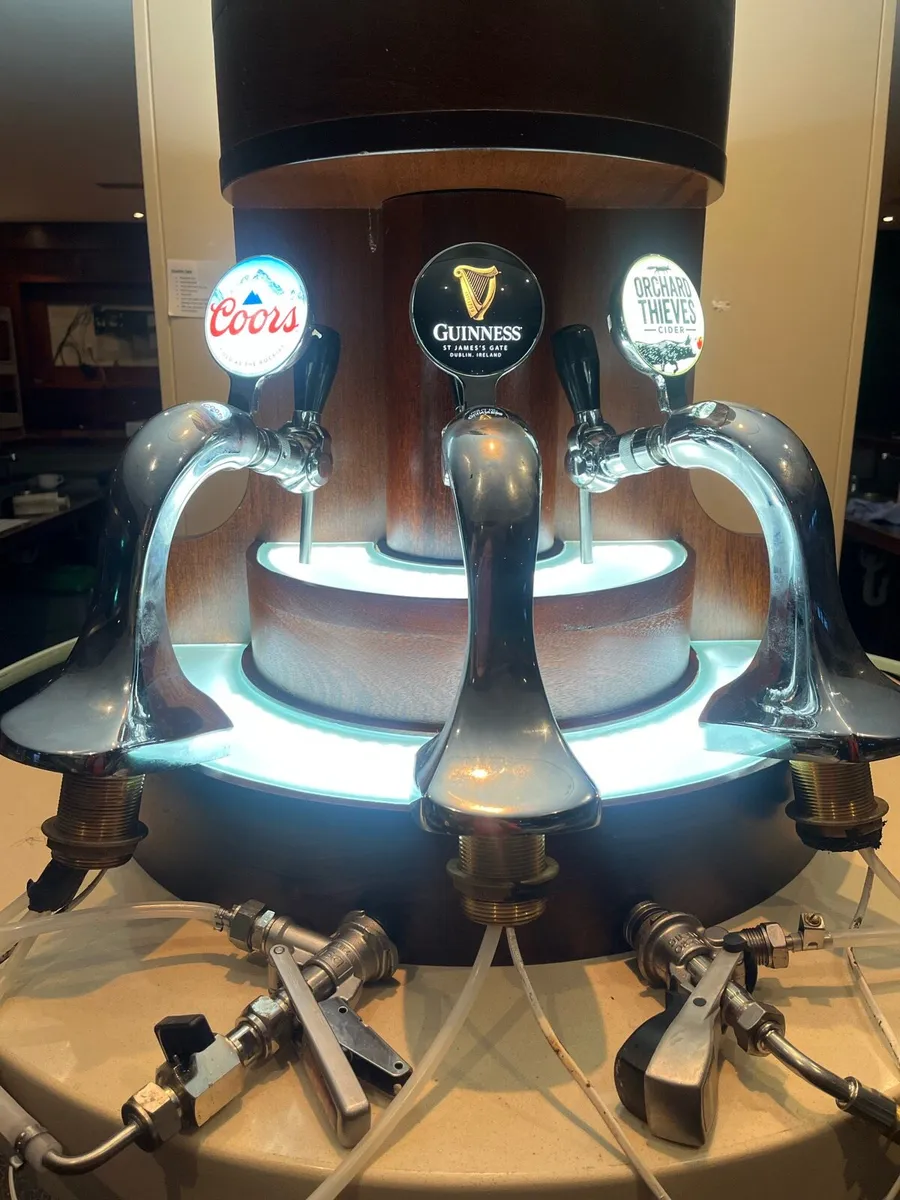 Beer taps - Image 1