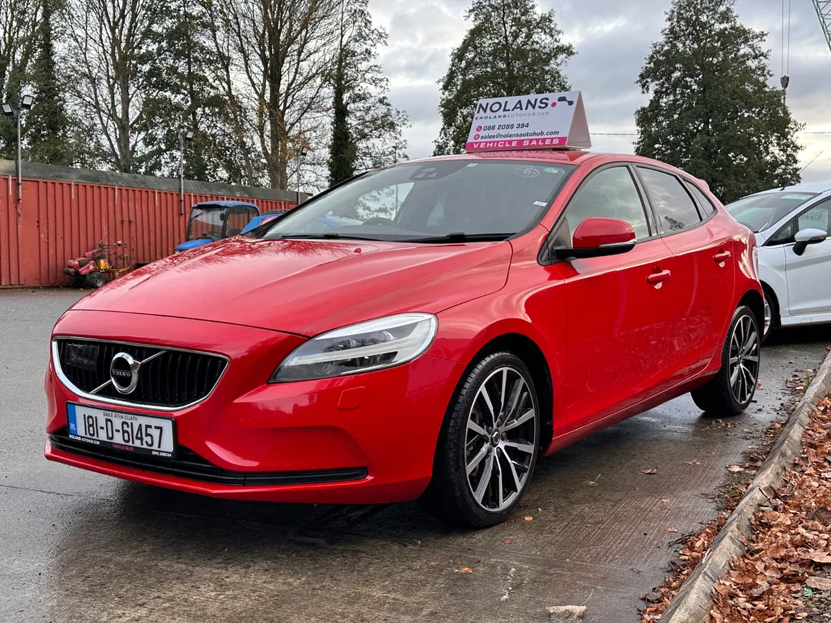 Volvo V40 2018 2.0 LTR DIESEL AUTO - Image 2
