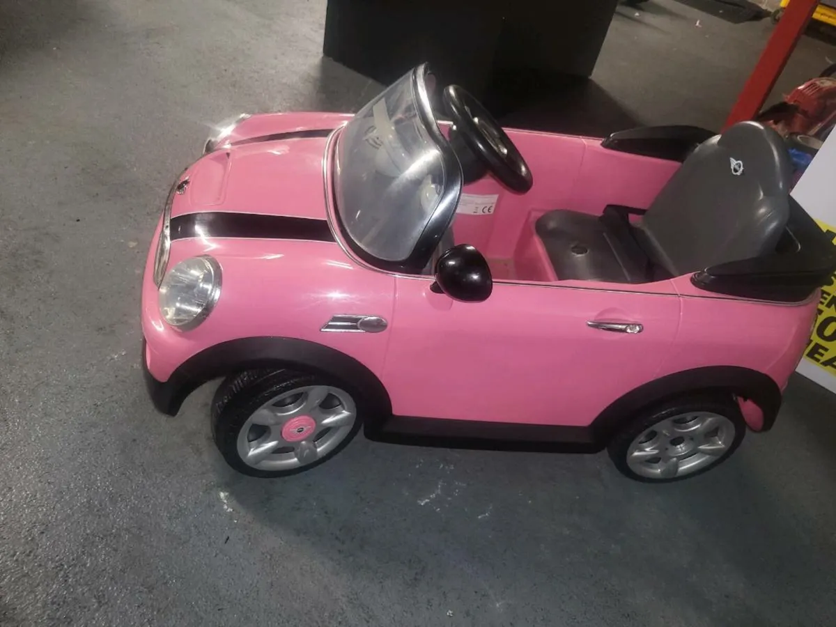 Mini battery car - Image 1