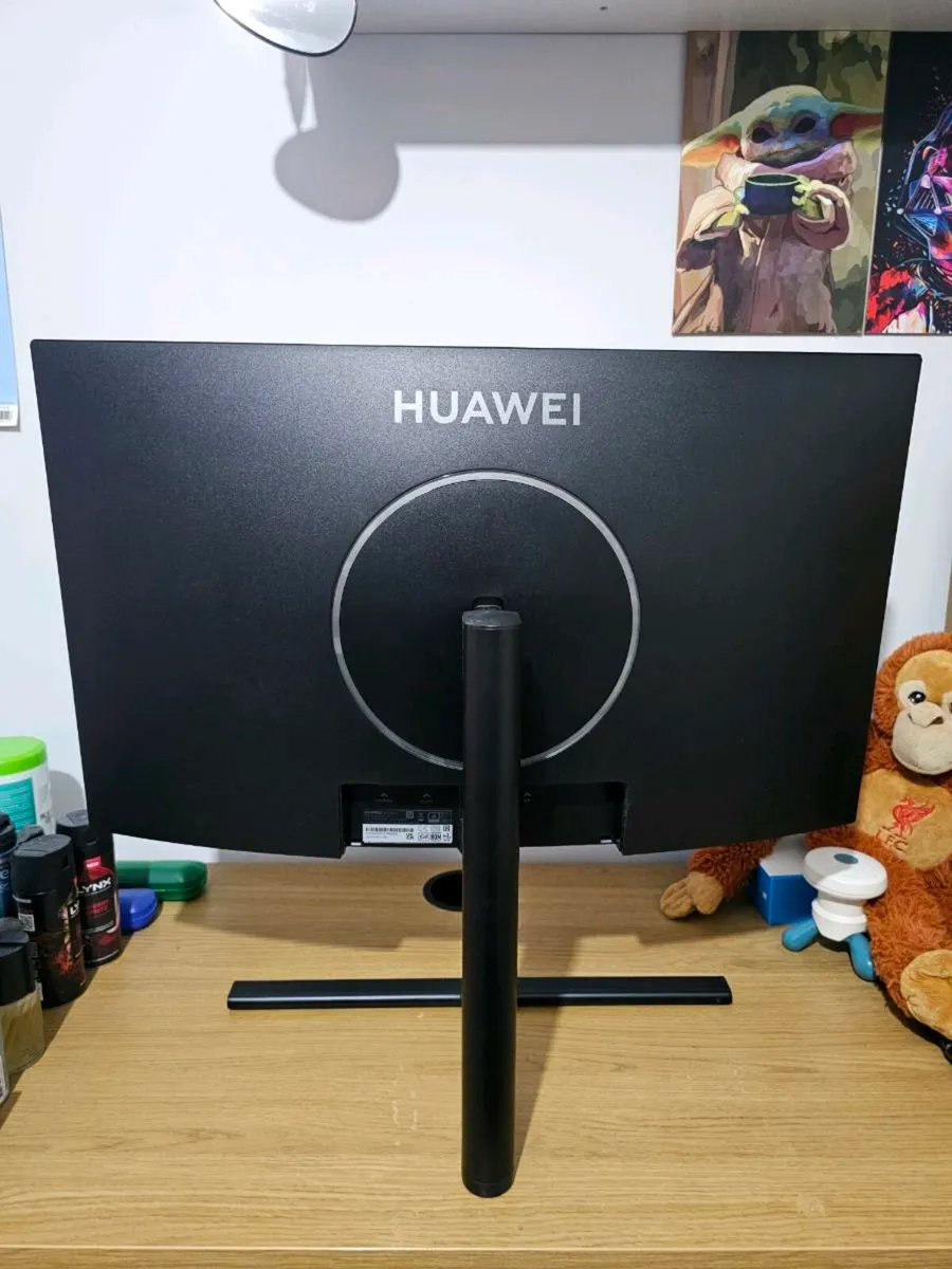 Huwawei Mateview GT 27 inch curved monitor - Image 2