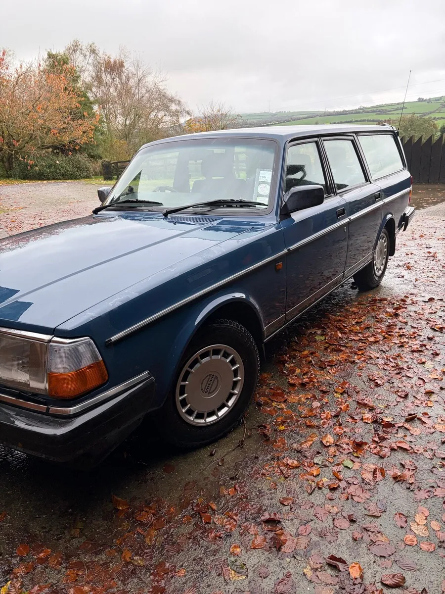 Volvo 240 2.0 SE 5dr - Image 3