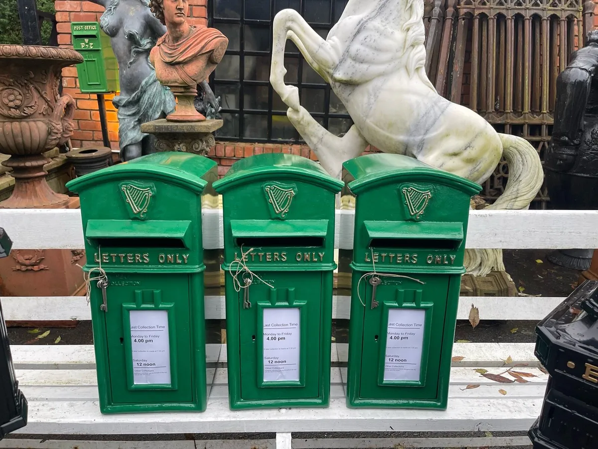 The Collins Irish 🇮🇪 post box - Image 4