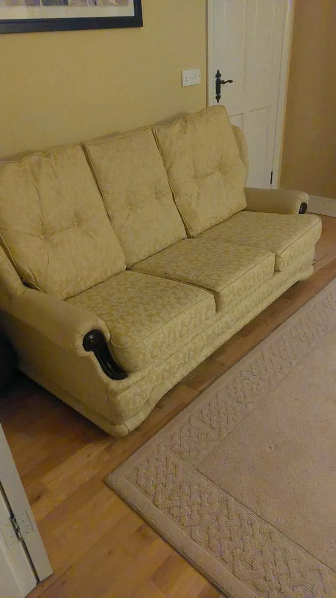 Couch/sofa/ 2 armchairs - Image 1