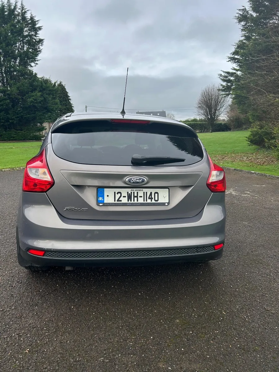 Ford Focus 2012 - Image 2