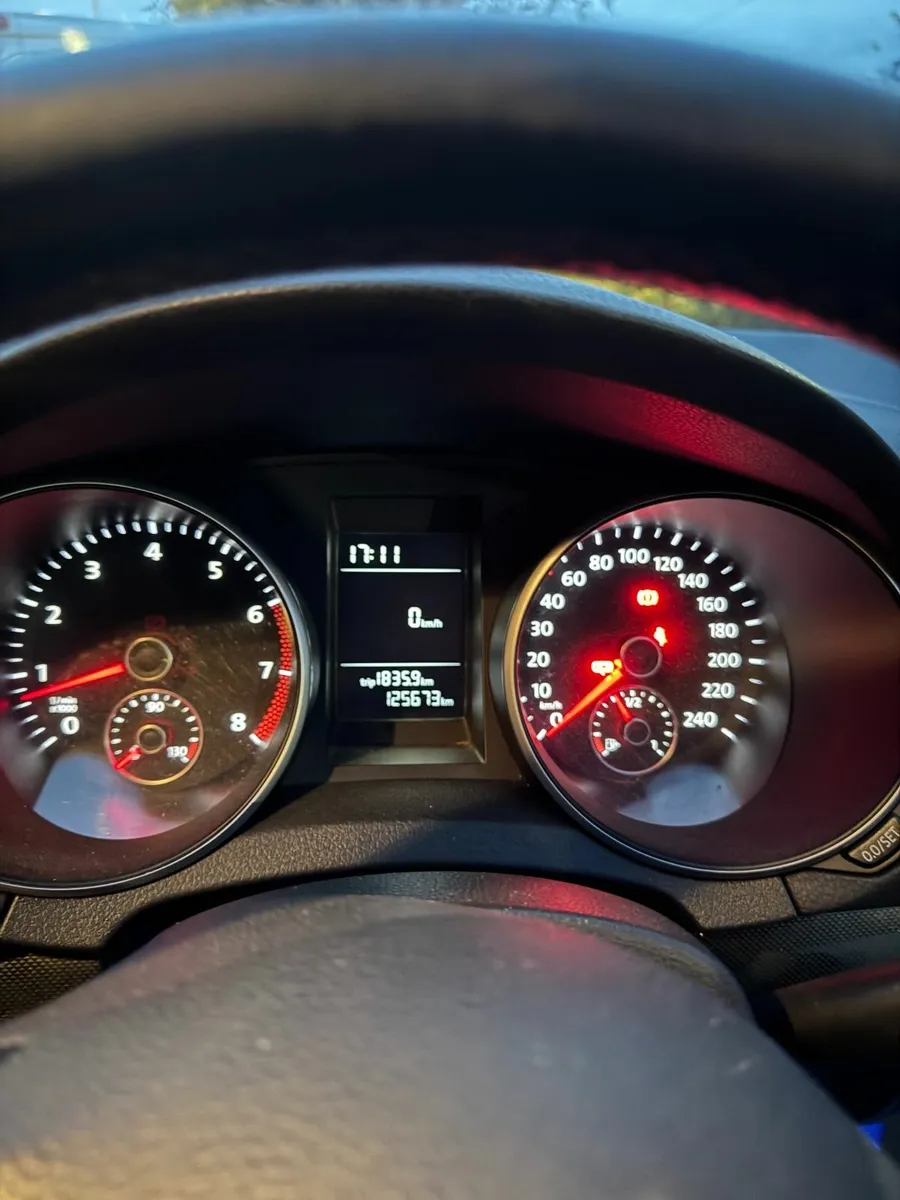 Volkswagen Golf 1.2 TSI!! - Image 4