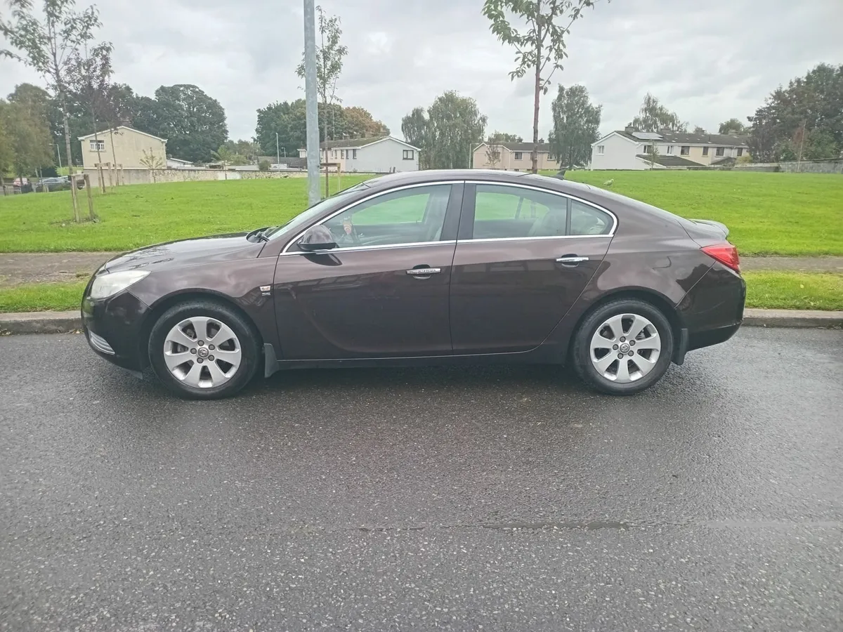 Vauxhall Insignia 2010 - Image 3