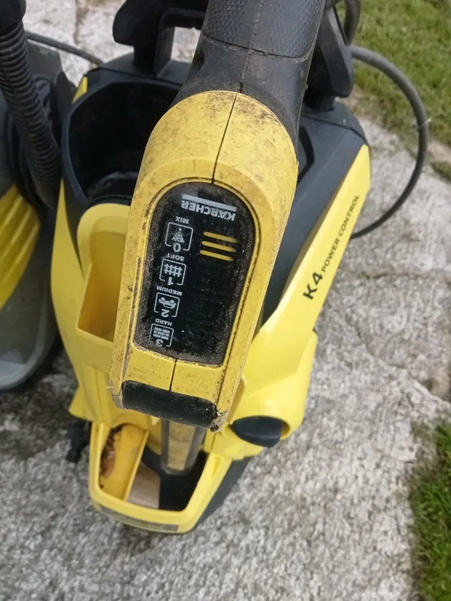 Three power washers - Image 1