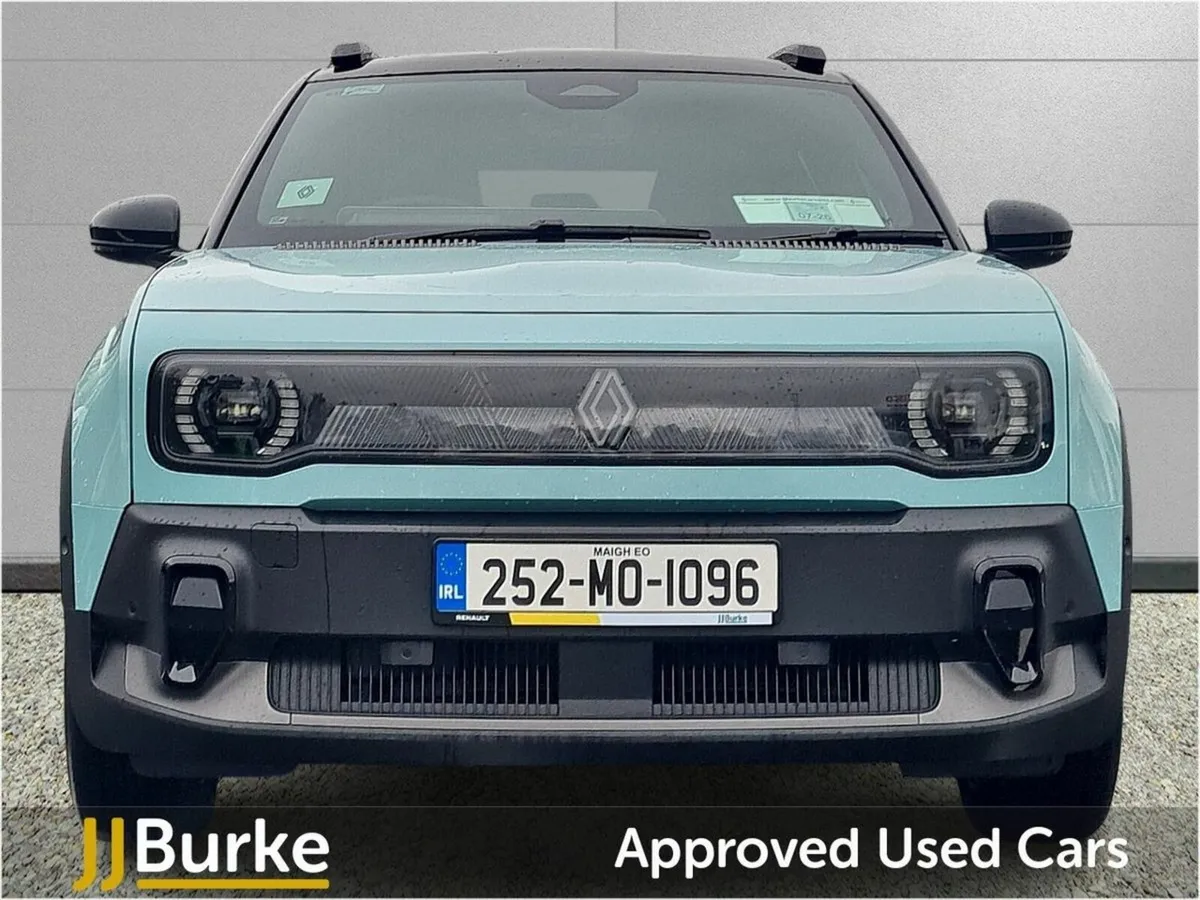 Renault 4 Iconic 52kWh 150hp - Image 2