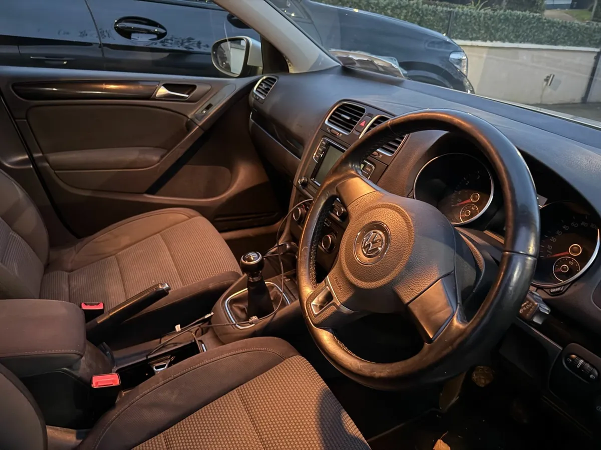 Volkswagen Golf 1.2 TSI!! - Image 2