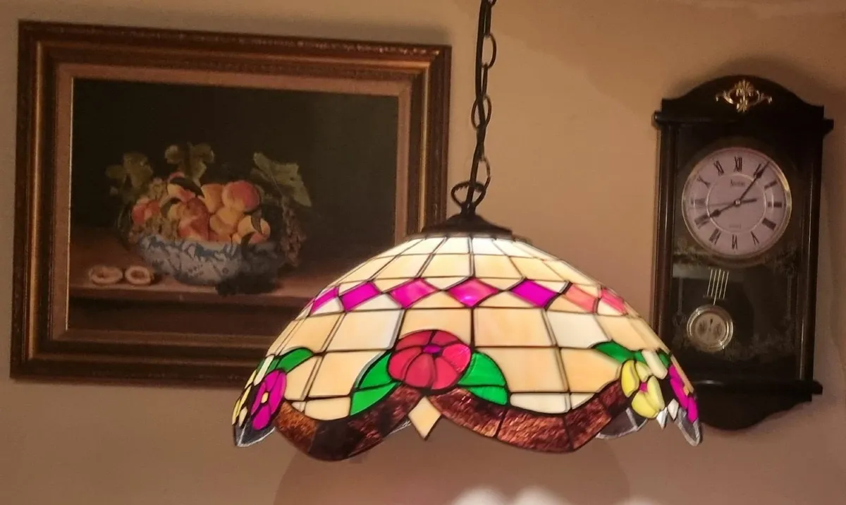 Tiffany Style Ceiling Pendant Lamp 18" Wide Shade - Image 1