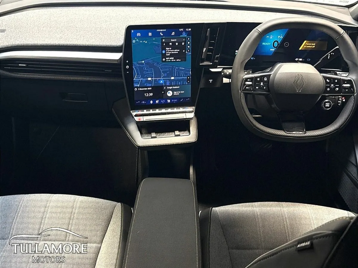 Renault Megane E-Tech TECHNO EV60 220BHP - Image 2