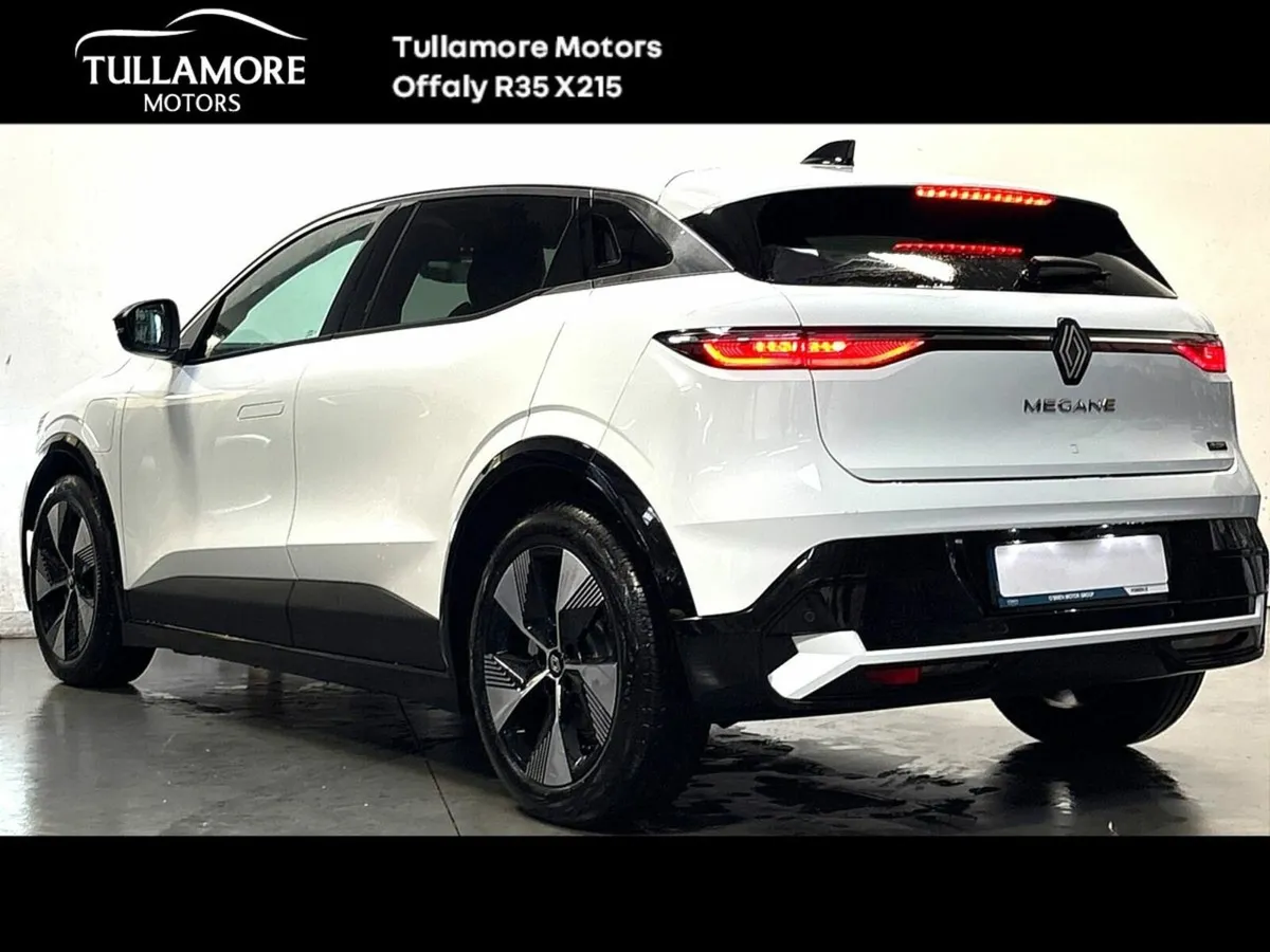 Renault Megane E-Tech TECHNO EV60 220BHP - Image 3
