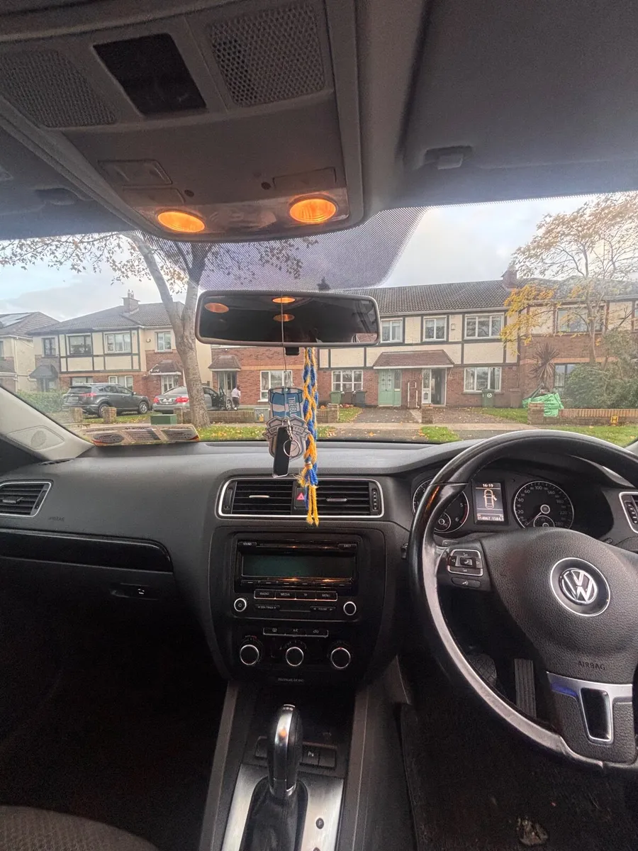 Volkswagen Jetta 2014 - Image 3