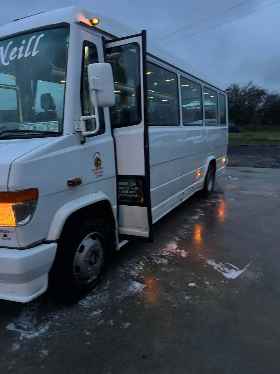 Mercedes Vario - Image 3