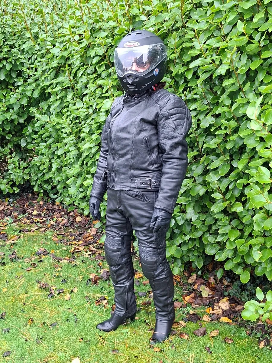 Motor cycle retro racing leathers - Image 1