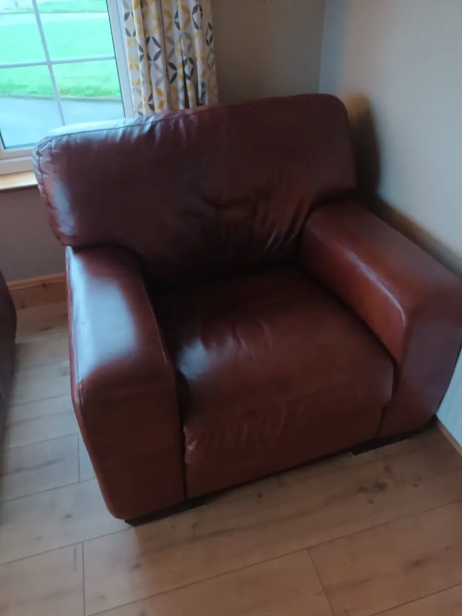 Brown Italian leather 3 piece suite - Image 2