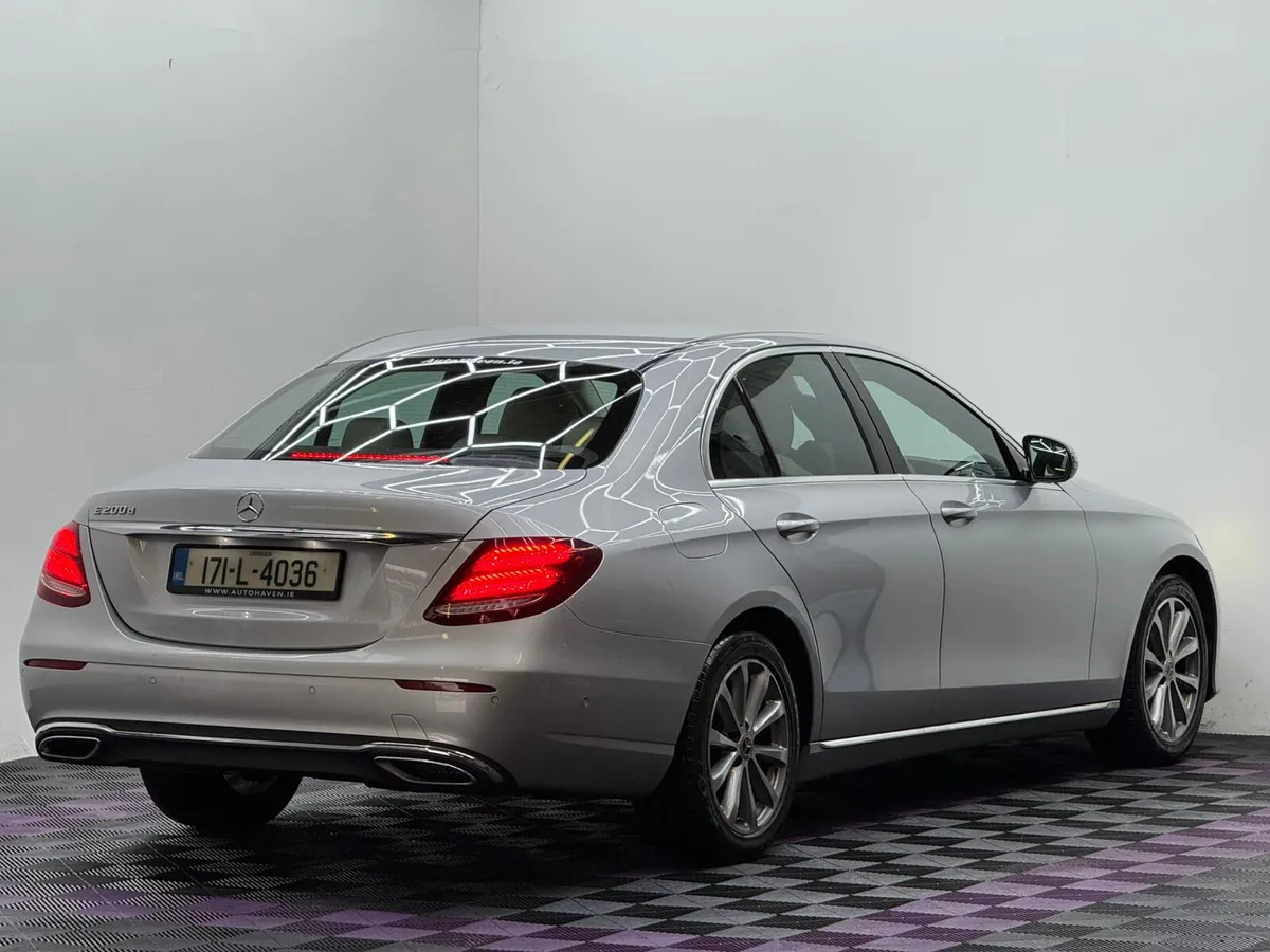 2017 Mercedes-Benz E-Class Avantgarde, Auto - Image 4