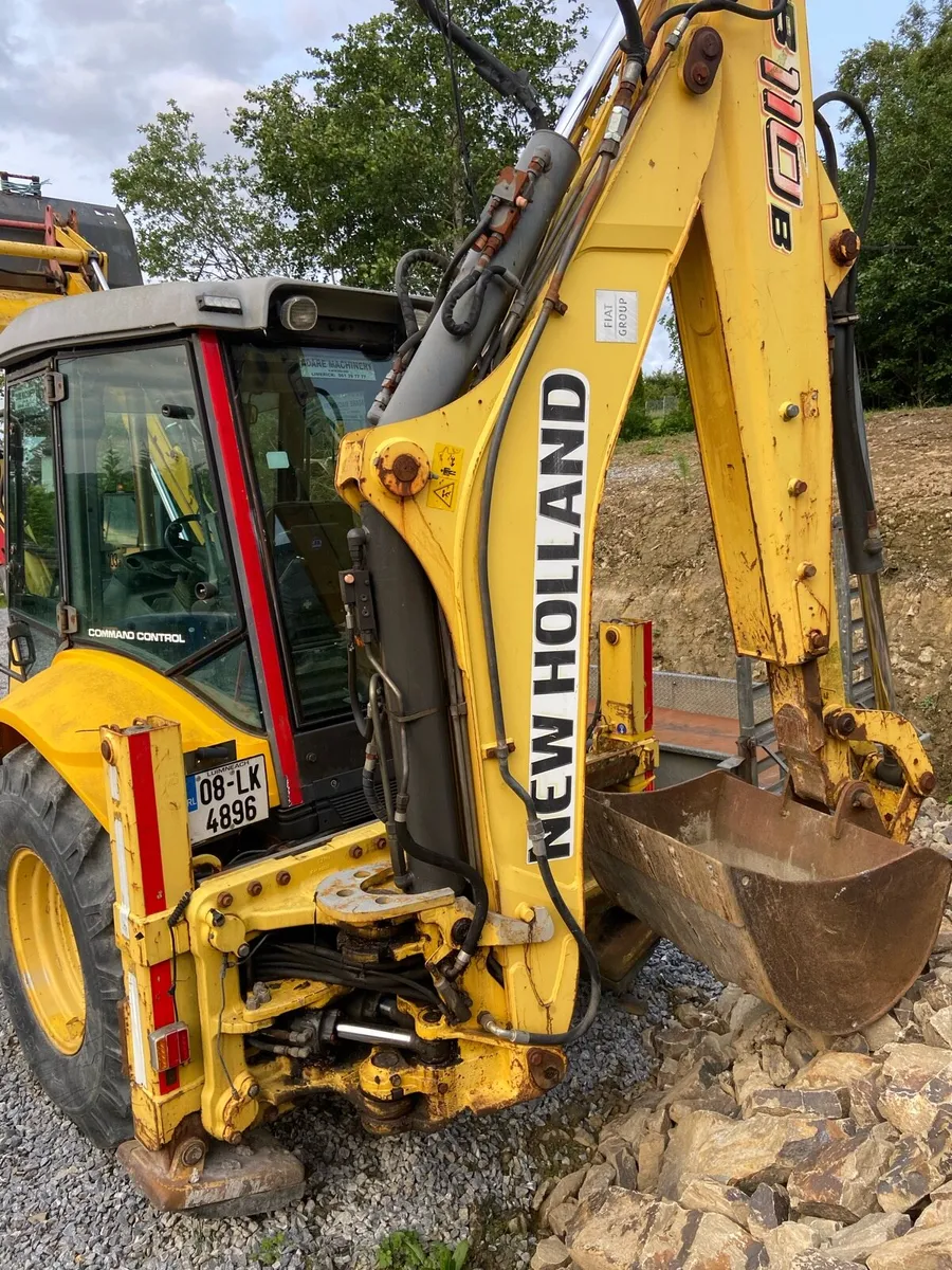 New Holland back hoe - Image 2