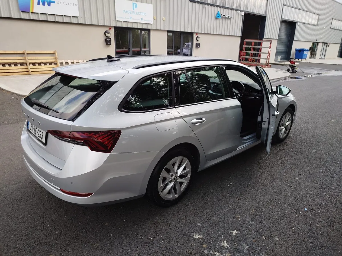Skoda Octavia 2021 - Image 4