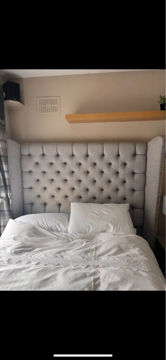 Winged grey headboard - Image 1