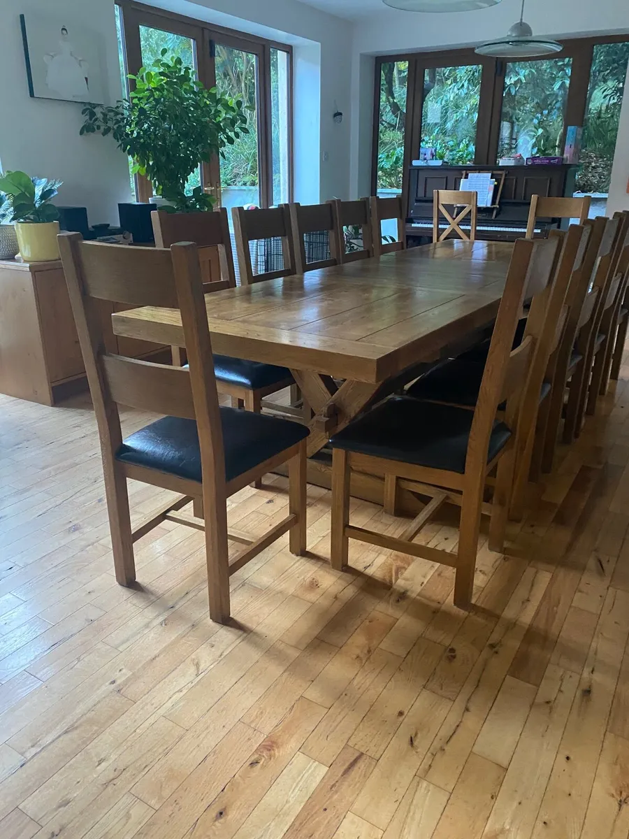 Dining table and 12 chairs - Image 1