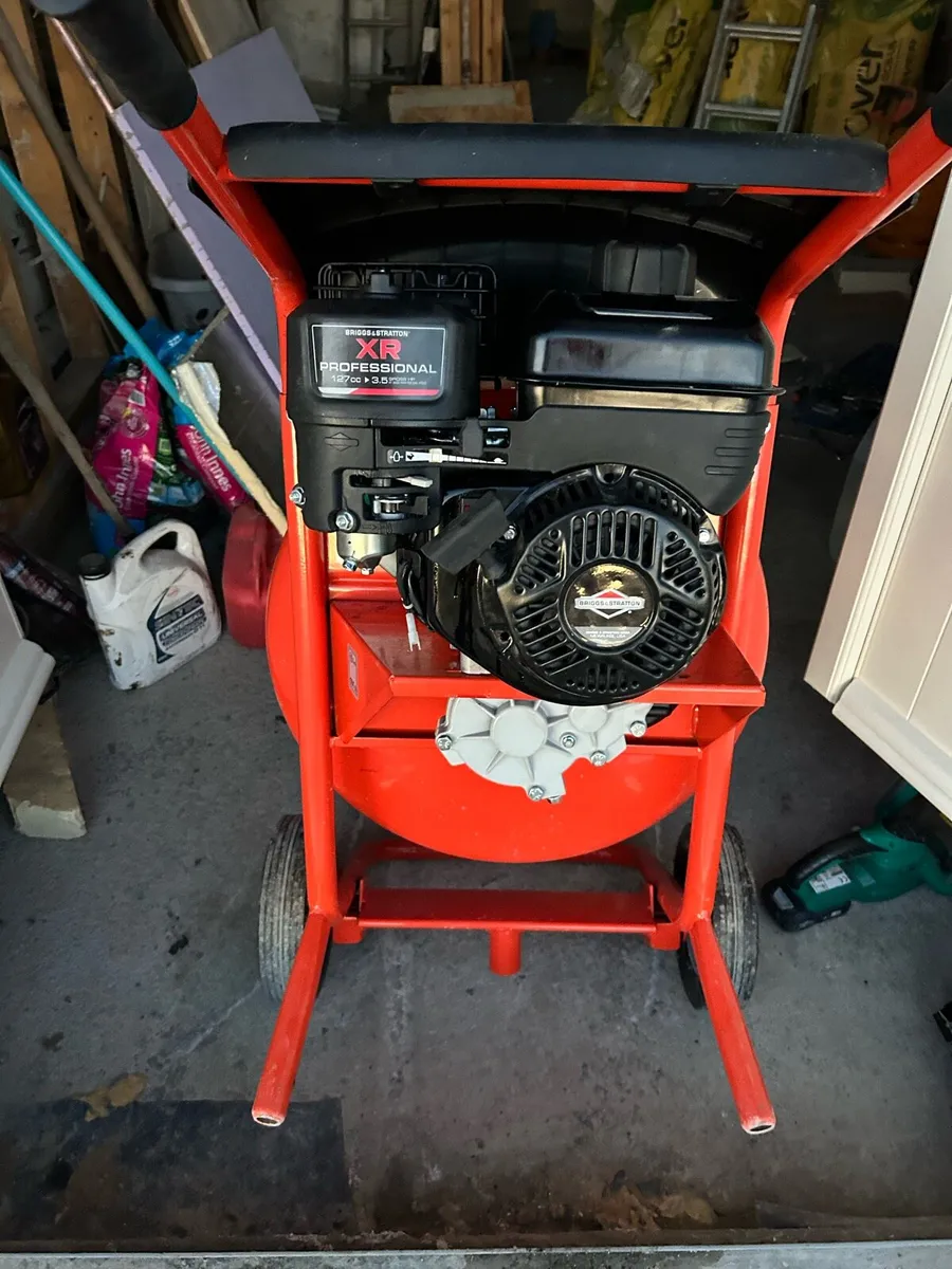 Petrol cement mixer - Image 2
