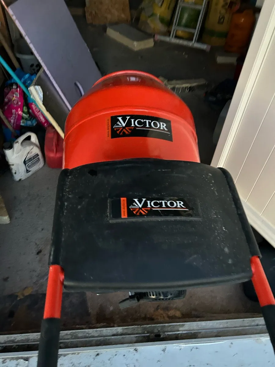 Petrol cement mixer - Image 3