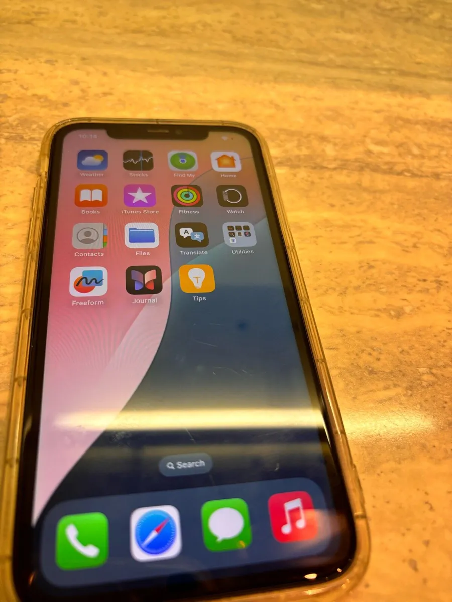 iPhone 11 - Image 3