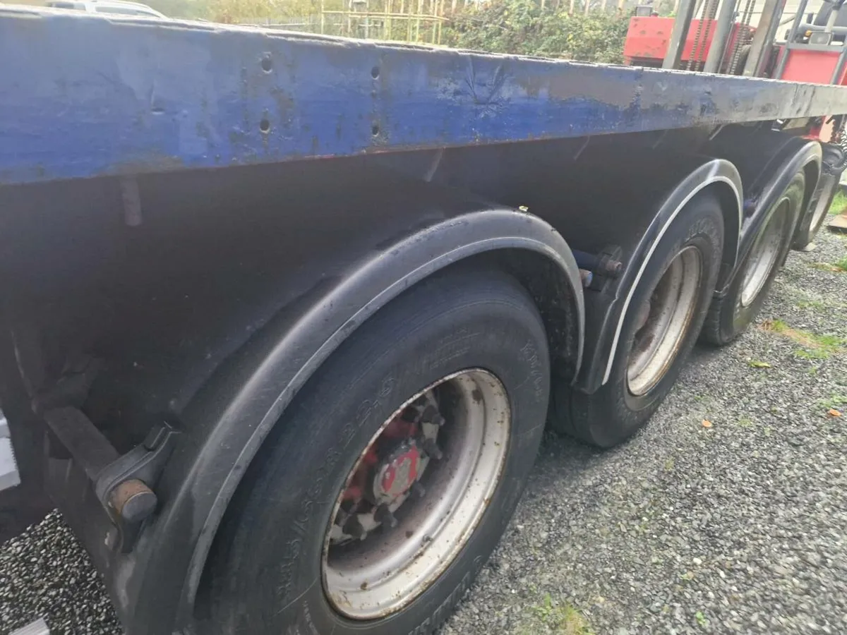 Moffett  Flat Trailer - Image 2