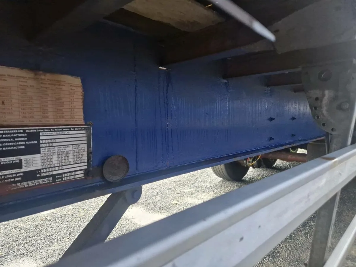 Moffett  Flat Trailer - Image 3