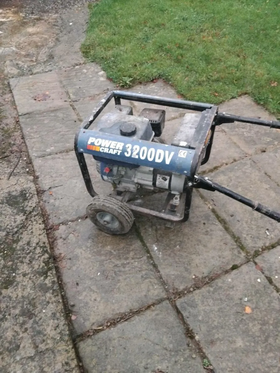 Generator  and  tile saw - Image 2