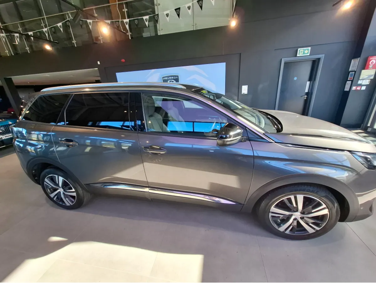 Peugeot 5008 ALLURE 1.2 130 4DR - Image 3