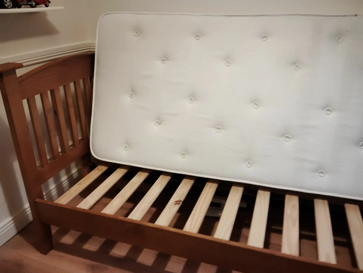 Solid oak bedframe and mattress - Image 3